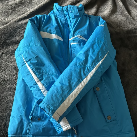 Only wore once. Very warm and cozy. - Picture 2 of 3